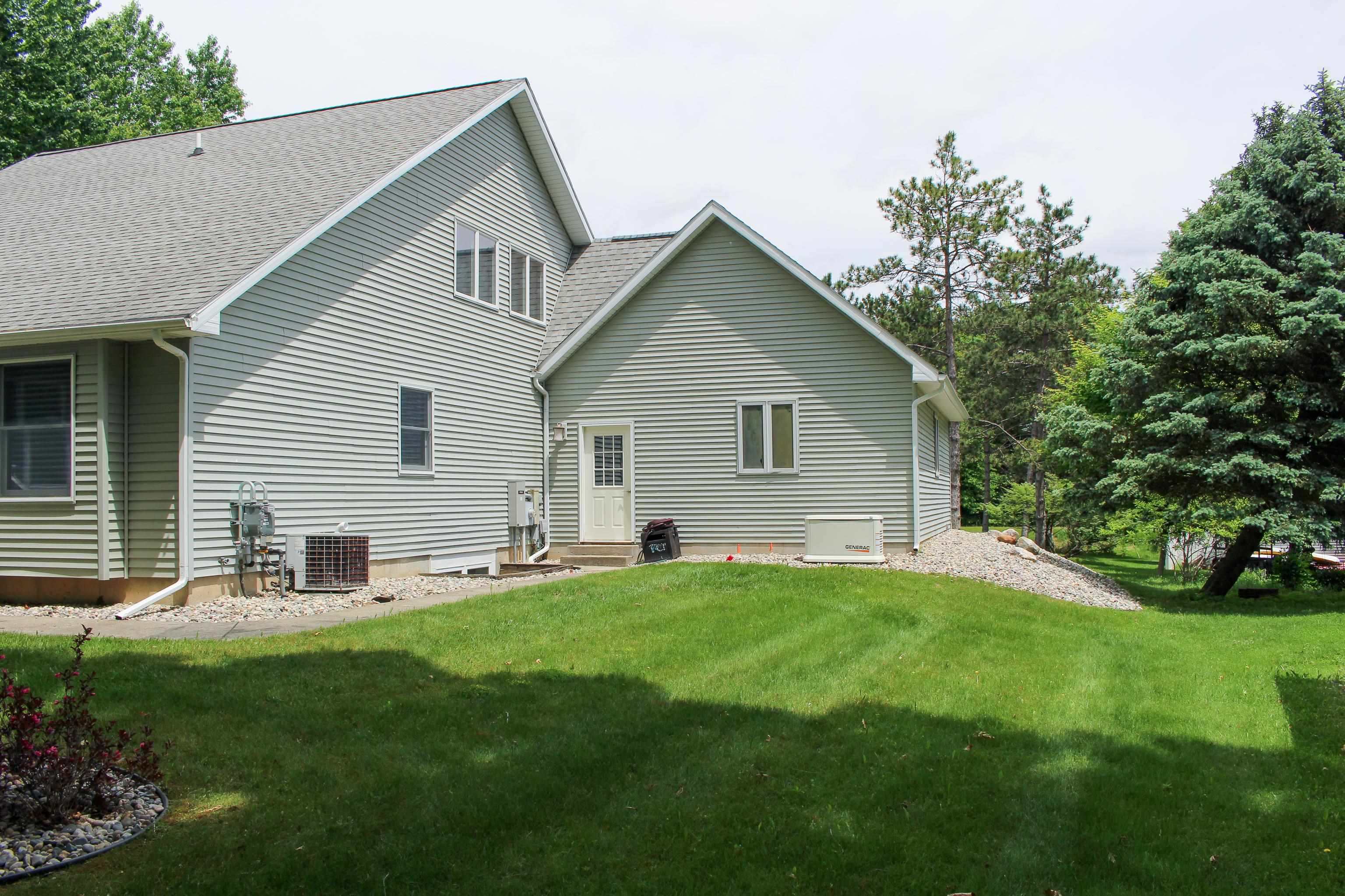 4272 South Meridian Road Mount Pleasant, MI 48858 - Photo 59 of 62 1900921-58.JPG