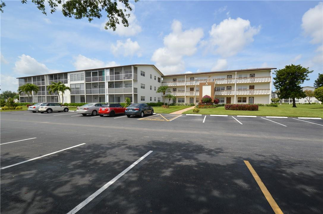 38 Mansfield B, Unit 38 Boca Raton, FL 33434 - Photo 2 of 31 Photo 2