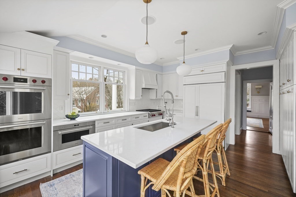 31 Montvale Road Newton, MA 02459 - Photo 13 of 35