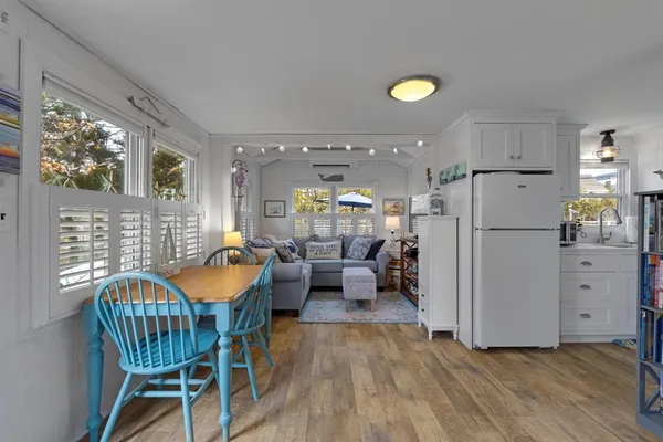 $587,900 | 174 North Shore Boulevard, Unit 1, Sandwich, MA 02537