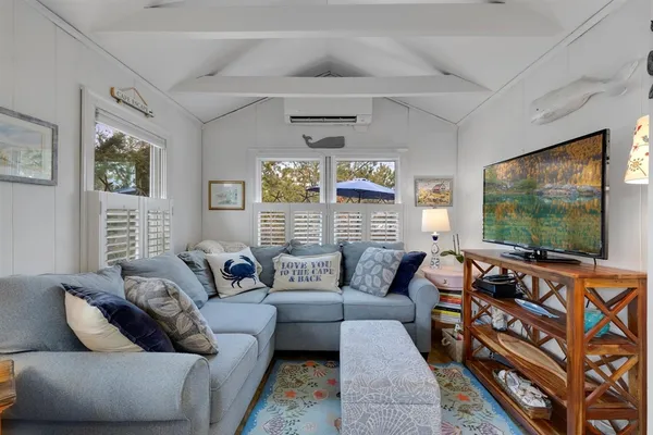 $587,900 | 174 North Shore Boulevard, Unit 1, Sandwich, MA 02537