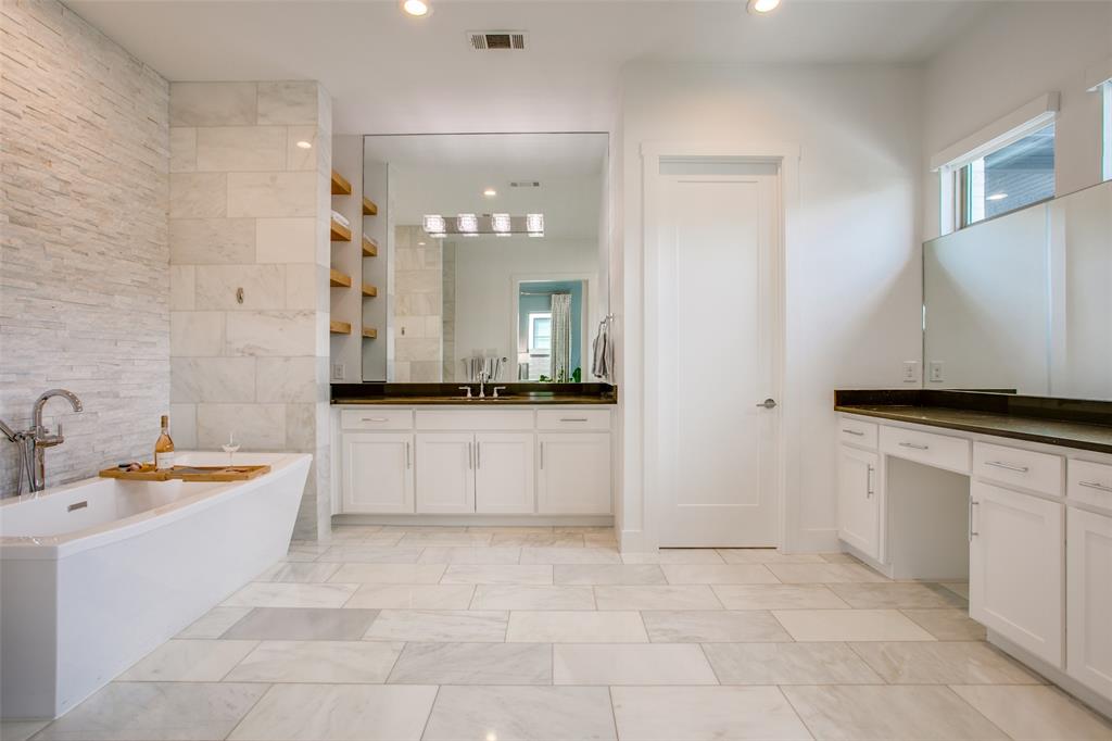 7141 Northaven Road Dallas, TX 75230 - Photo 25 of 38 Primary bath with soaking tub and spacious layout