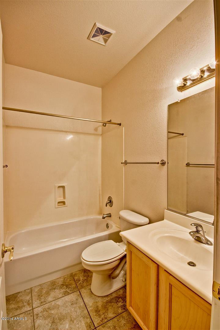 906 South Roca Street Gilbert, AZ 85296 - Photo 17 of 19 Roca (21)