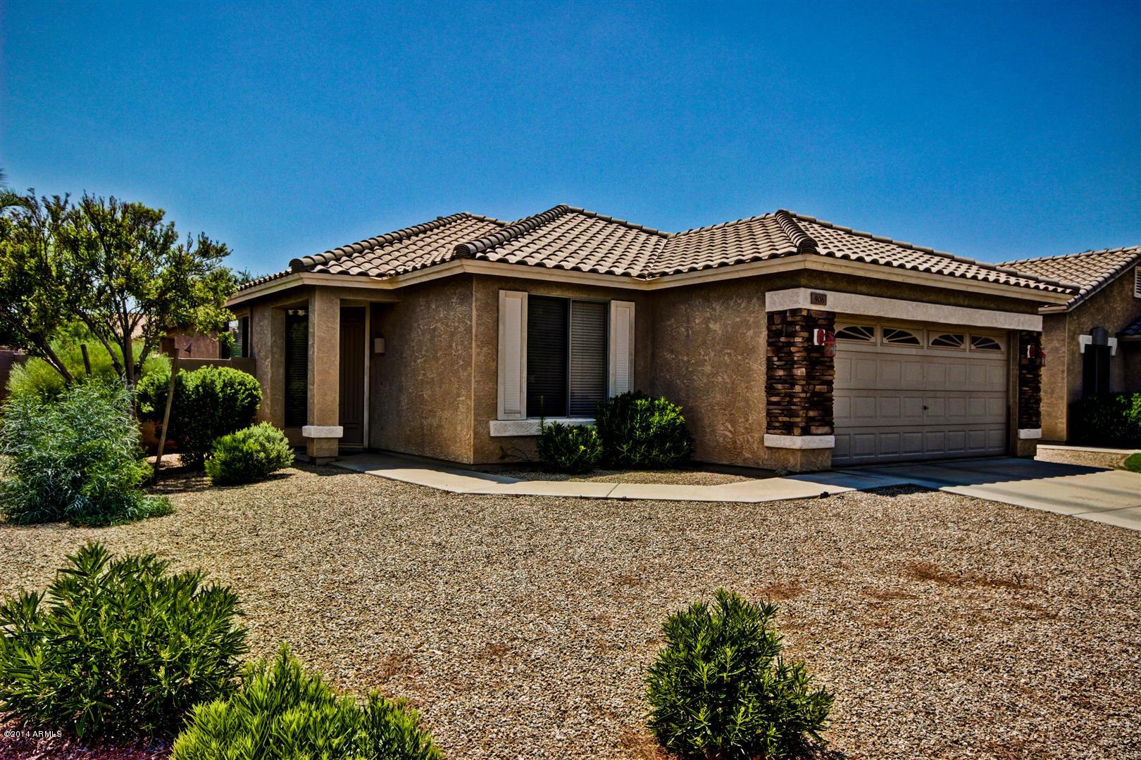 906 South Roca Street Gilbert, AZ 85296 - Photo 3 of 19 Roca (3)