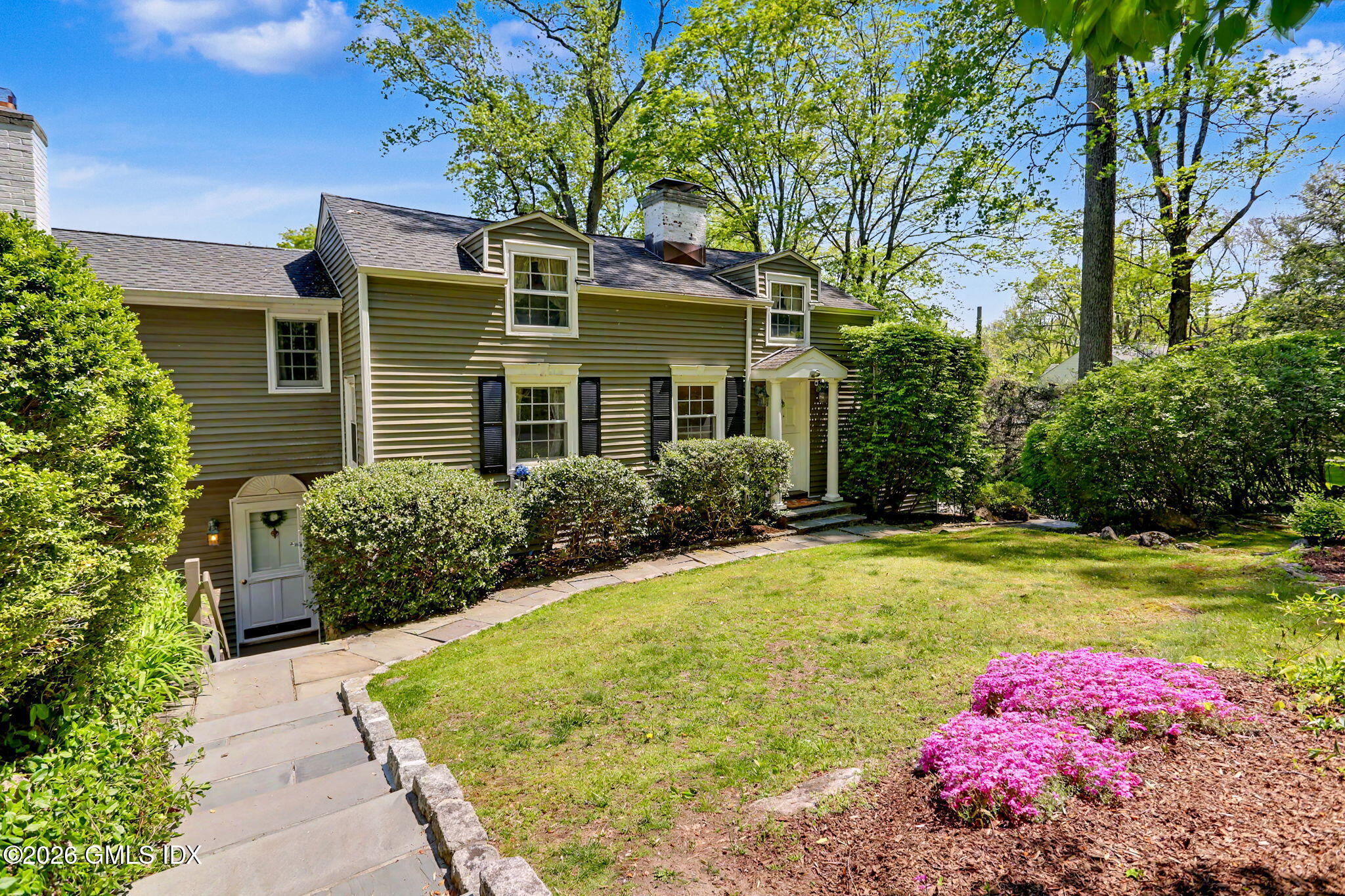 24 Hardscrabble Road Greenwich, CT 06831 - Photo 32 of 34 31-web-or-mls-24-hardscrabble-rd