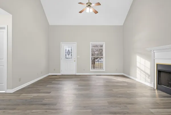 $2,100 | 108 Deerfield Drive, Springfield, TN 37172