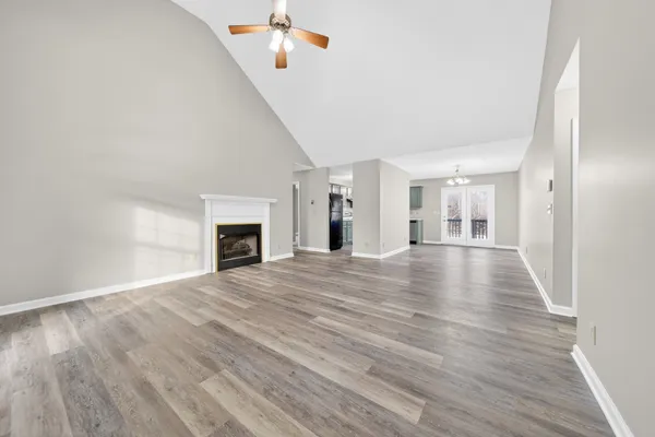 $2,100 | 108 Deerfield Drive, Springfield, TN 37172