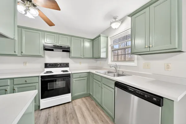 $2,100 | 108 Deerfield Drive, Springfield, TN 37172