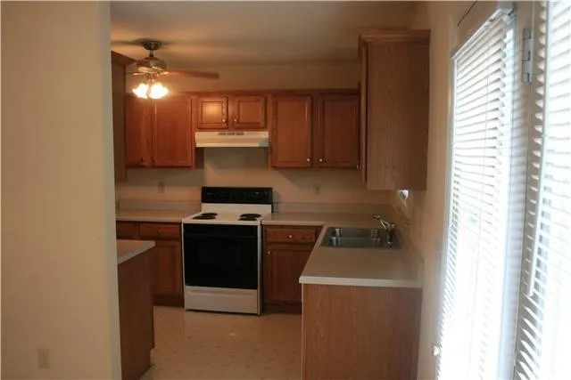 $2,100 | 108 Deerfield Drive, Springfield, TN 37172