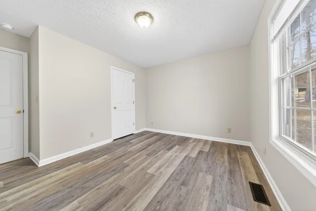 $2,100 | 108 Deerfield Drive, Springfield, TN 37172