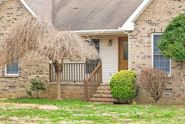 $2,100 | 108 Deerfield Drive, Springfield, TN 37172