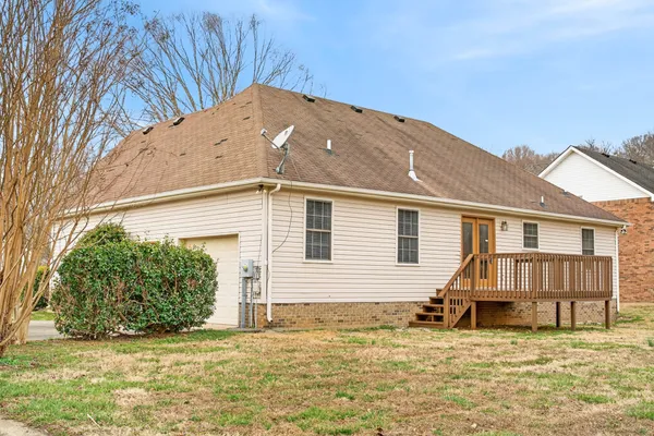 $2,100 | 108 Deerfield Drive, Springfield, TN 37172