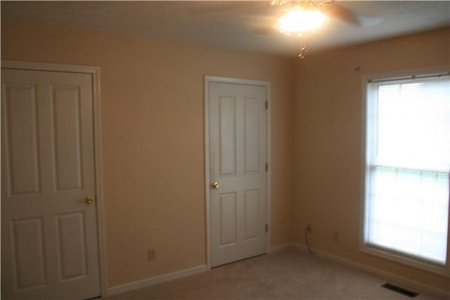 108 Deerfield Drive Springfield, TN 37172 - Photo 8 of 11