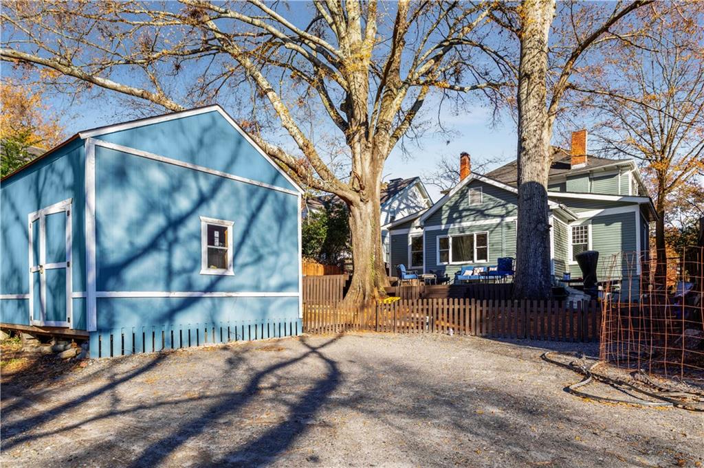 679 Lawton Street Southwest Atlanta, GA 30310 - Photo 37 of 45 a front view of a house with a yard