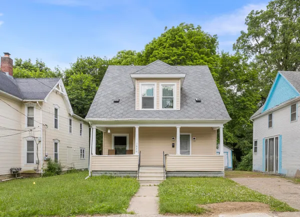 $130,000 | 1030 South Jackson Street, Jackson, MI 49203