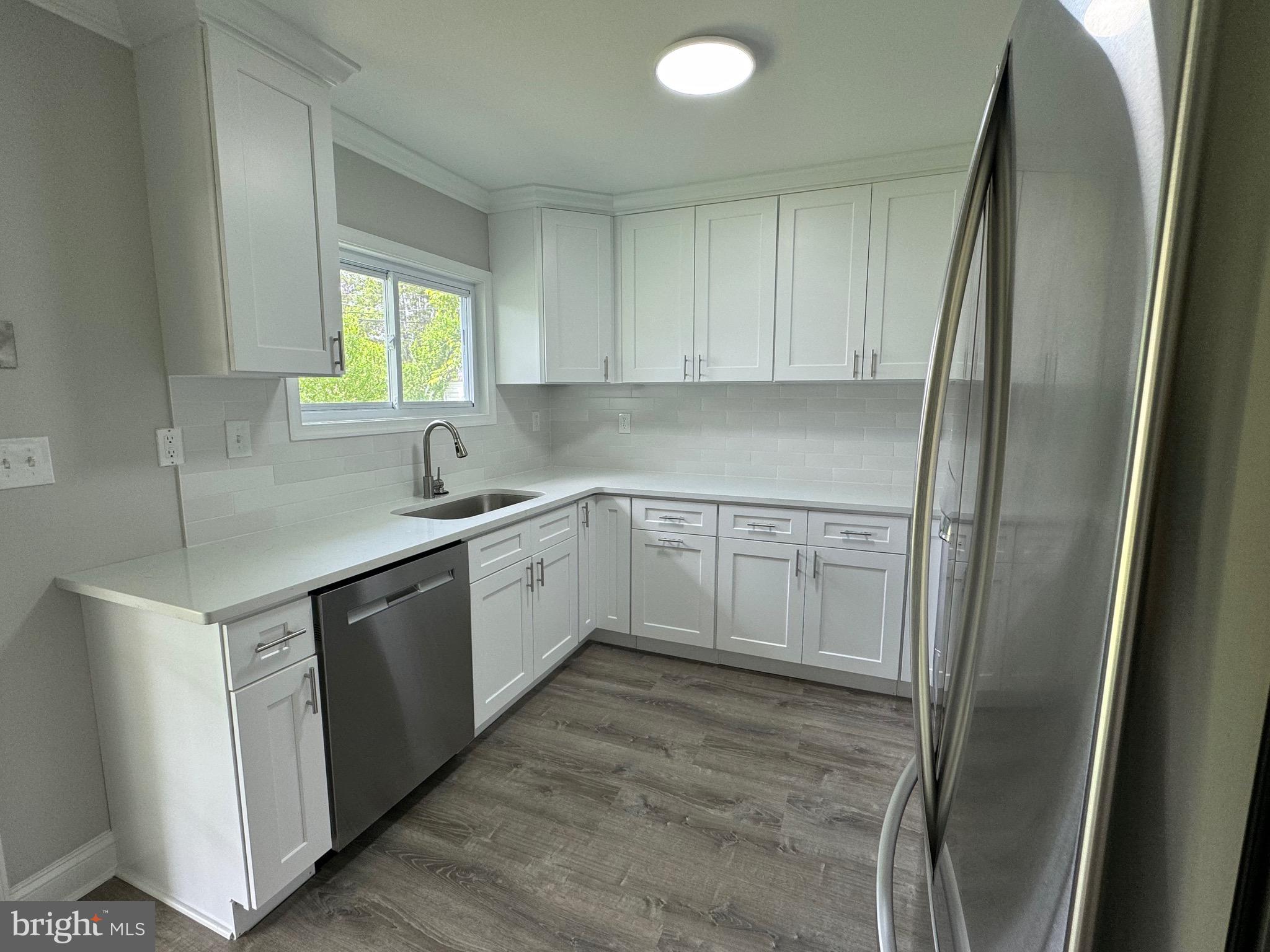 40 Tinsel Road Levittown, PA 19056 - Photo 3 of 25