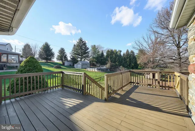 $364,900 | 9446 East Springfield Road, Seven Valleys, PA 17360