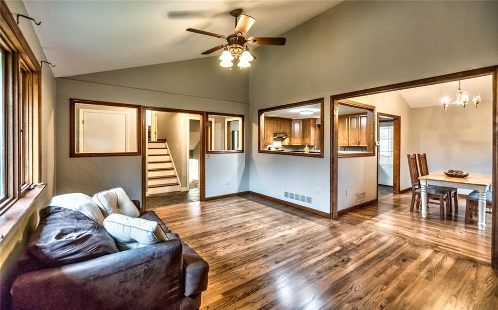 955 Crawford Road Pittsburgh, PA 15237 - Photo 4 of 25 Gallery Image 4