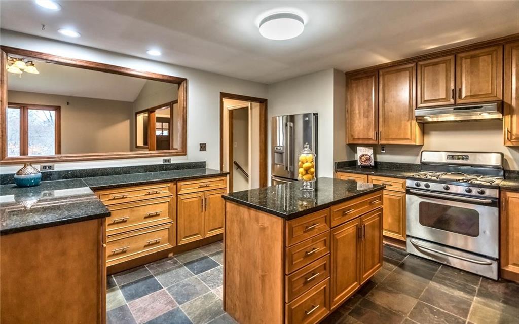 955 Crawford Road Pittsburgh, PA 15237 - Photo 8 of 25 Gallery Image 8