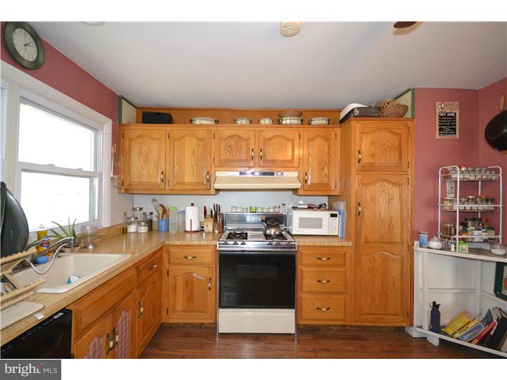 227 West County Line Road Hatboro, PA 19040 - Photo 12 of 19 Kitchen