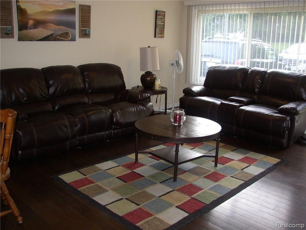 5297 Hammond Road Lapeer, MI 48446 - Photo 3 of 43 P6290022.JPG