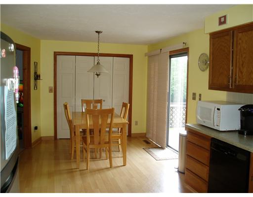 8207 Thompson Run Road Pittsburgh, PA 15237 - Photo 5 of 14 Kitchen.