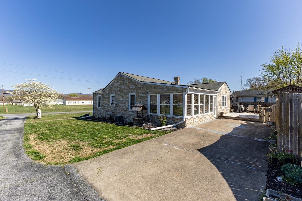 1334 Maryland Avenue Shenandoah, VA 22849 - Photo 44 of 73 Gallery Image 44