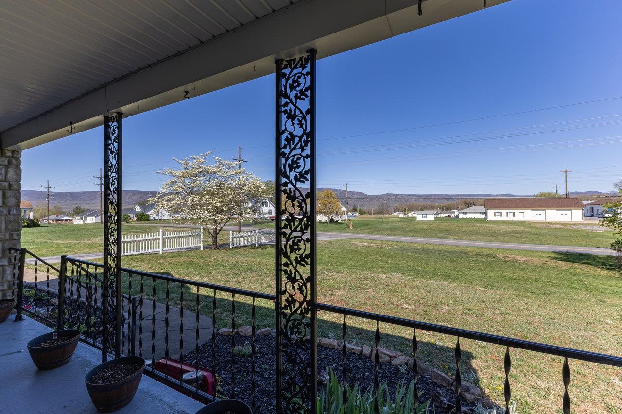 1334 Maryland Avenue Shenandoah, VA 22849 - Photo 7 of 73 Gallery Image 7