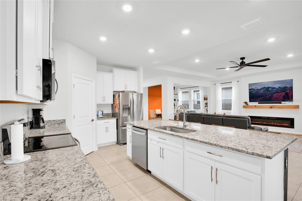 32289 Conchshell Sail Street Wesley Chapel, FL 33545 - Photo 17 of 53