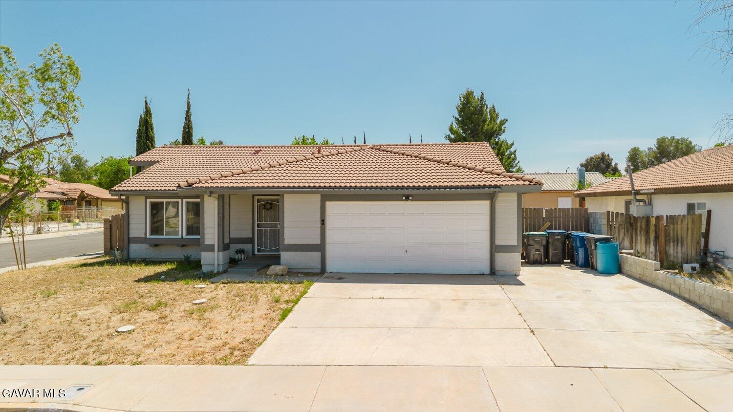 4636 Blue Ridge Avenue Palmdale, CA 93552 - Photo 2 of 42 02-BlueRidgeAve-574ed9d8f0