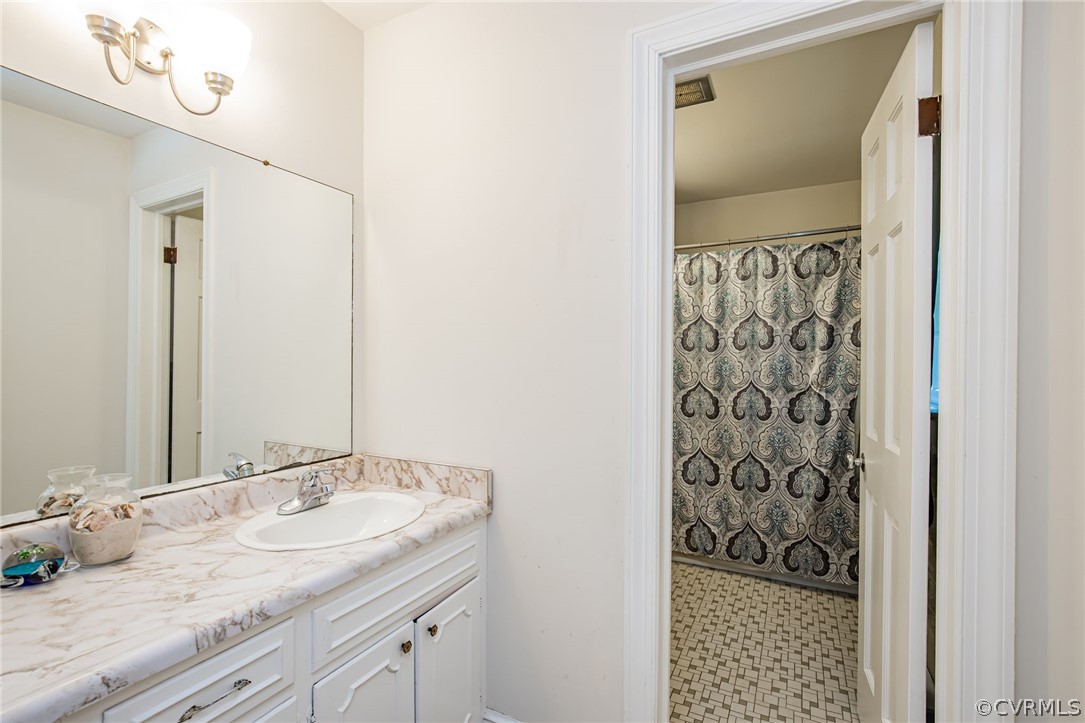 8301 Elkhardt Road North Chesterfield, VA 23235 - Photo 23 of 35 Gallery Image 23