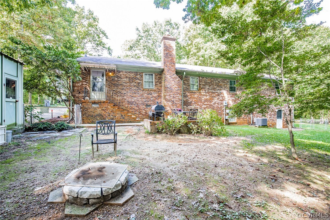 8301 Elkhardt Road North Chesterfield, VA 23235 - Photo 33 of 35 Gallery Image 33