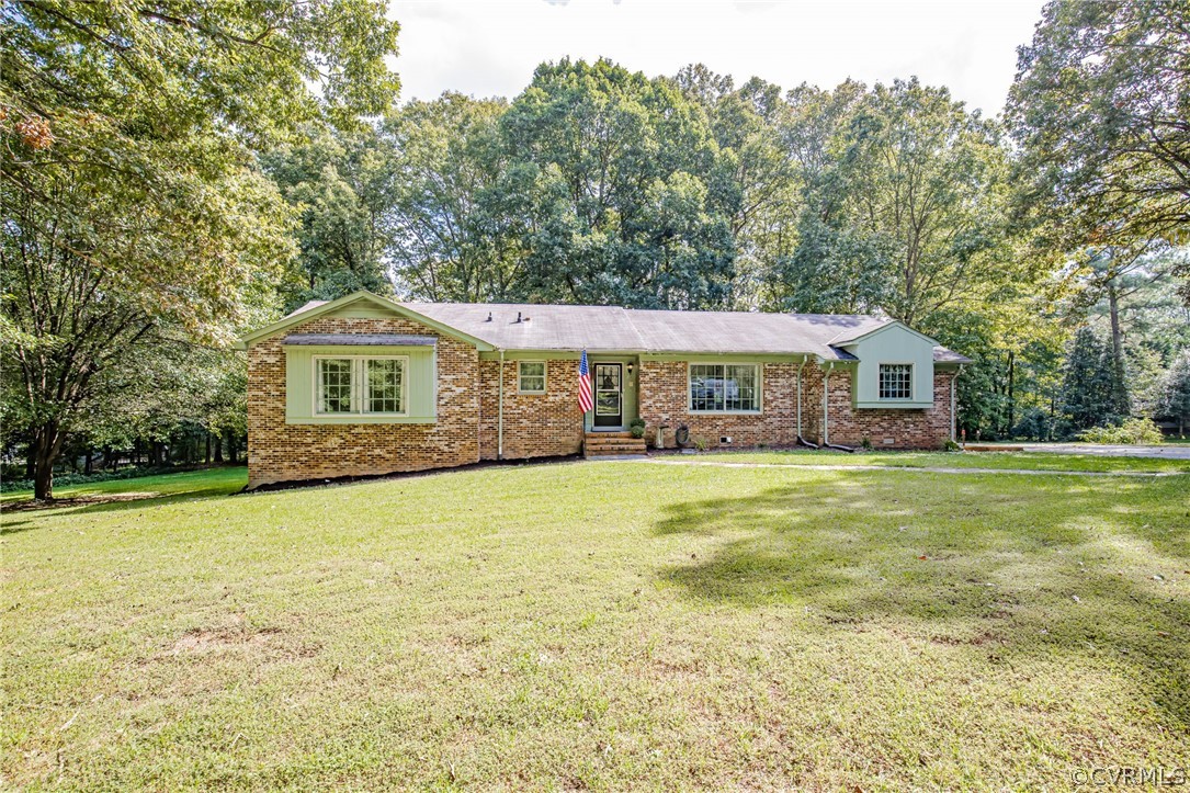8301 Elkhardt Road North Chesterfield, VA 23235 - Photo 7 of 35 Gallery Image 7