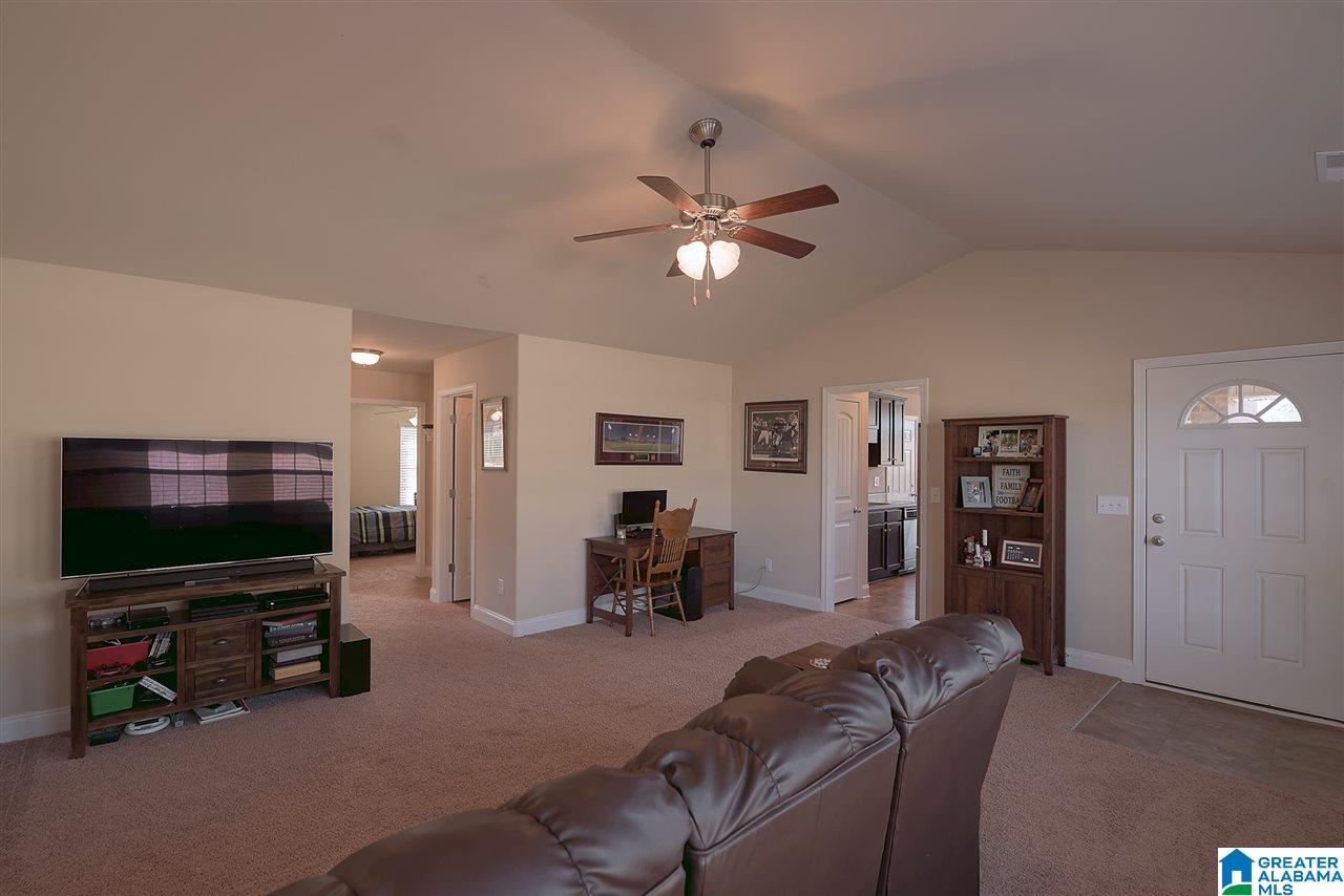 188 Crisfield Circle Alabaster, AL 35007 - Photo 10 of 27