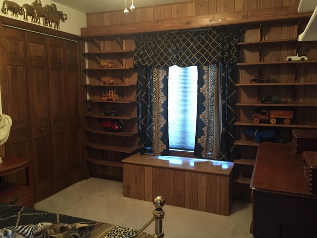 1619 Riverside Drive McHenry, IL 60050 - Photo 21 of 25 a view of room with cabinets