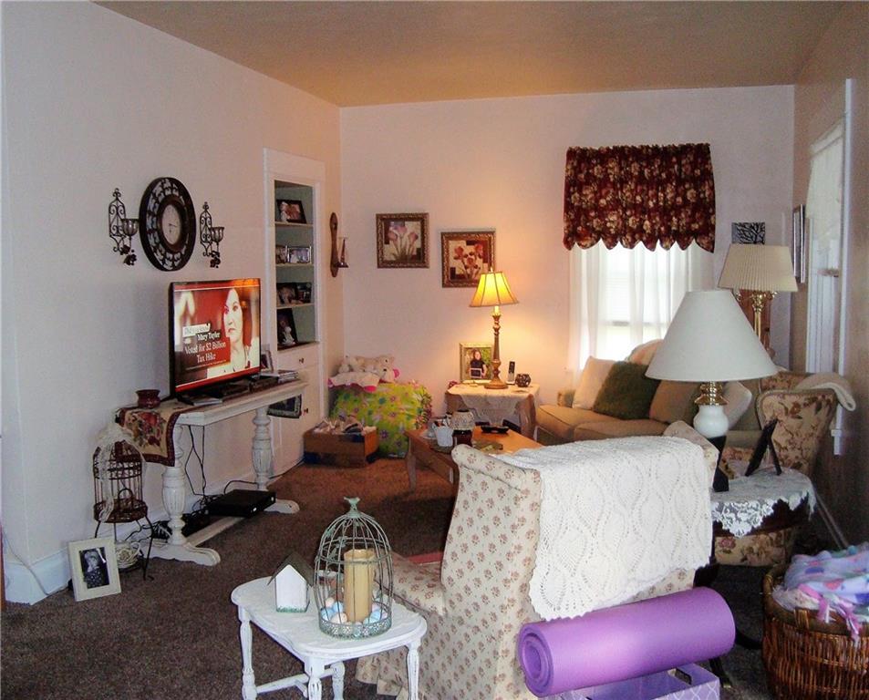 1807 Mercer Grove City Road Mercer, PA 16137 - Photo 8 of 17