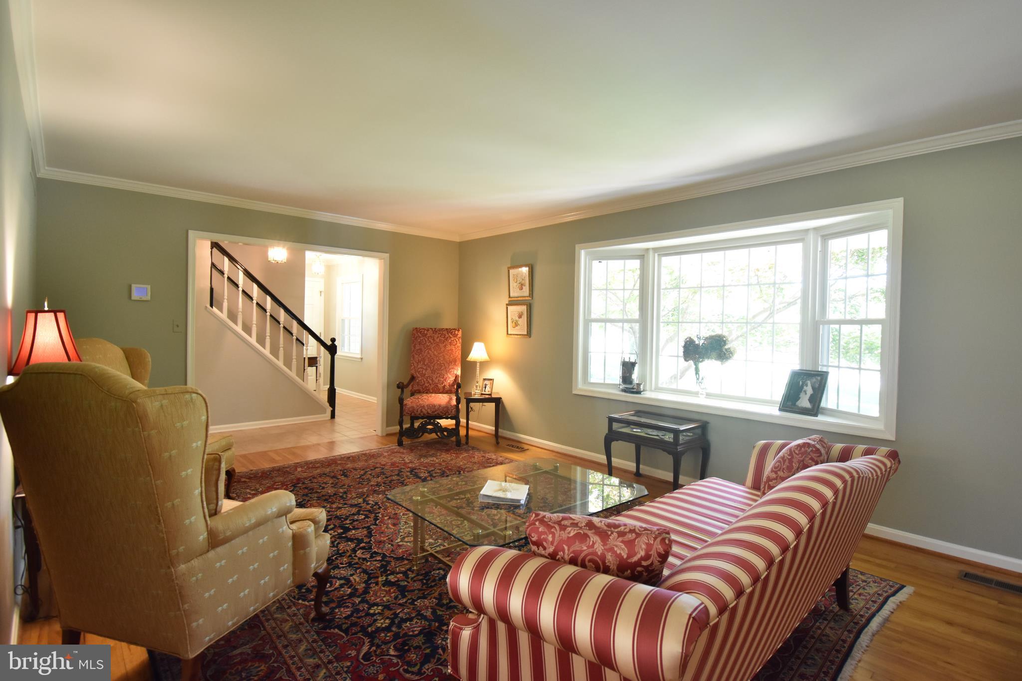 1011 Valewood Road Baltimore, MD 21286 - Photo 4 of 50