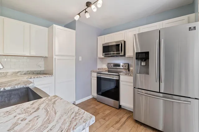 $599,000 | 1245 Lakefront Drive, Charleston, SC 29412