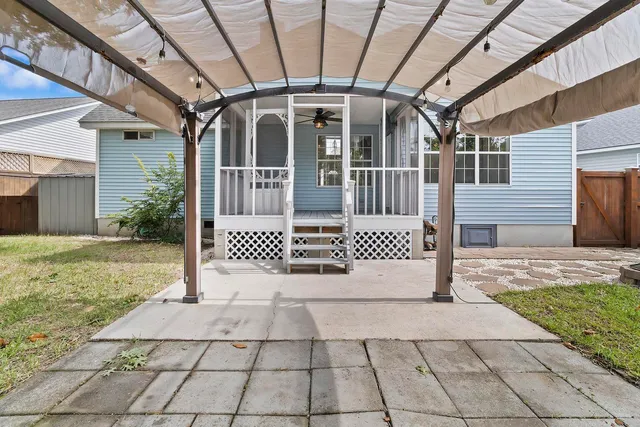 $599,000 | 1245 Lakefront Drive, Charleston, SC 29412