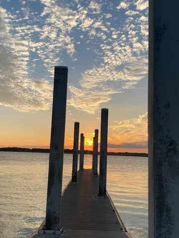 $599,000 | 1245 Lakefront Drive, Charleston, SC 29412