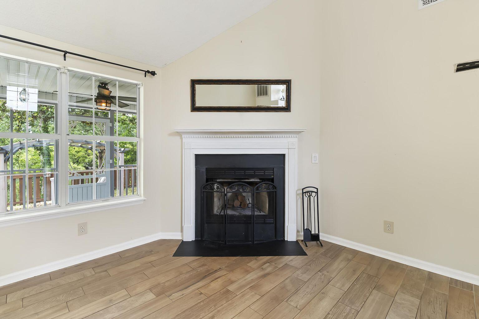 1245 Lakefront Drive Charleston, SC 29412 - Photo 8 of 44 20250602140007468945000000-o