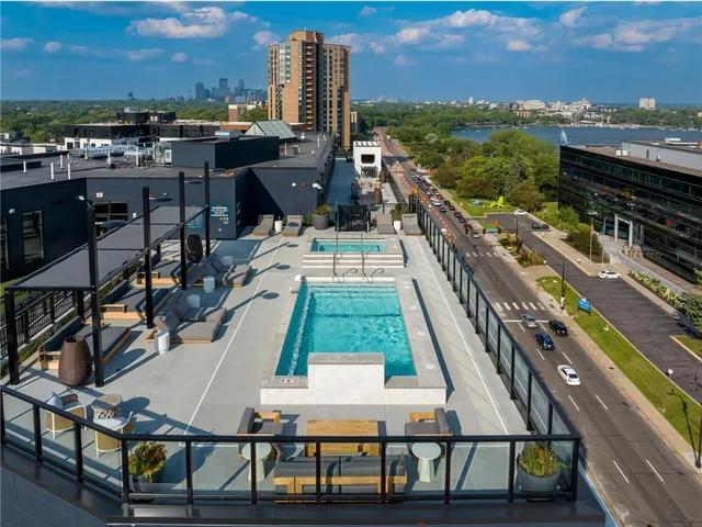 $6,795 | 3012 Excelsior Boulevard, Unit 805, Minneapolis, MN 55416