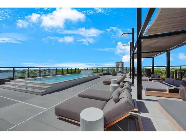 $6,795 | 3012 Excelsior Boulevard, Unit 805, Minneapolis, MN 55416