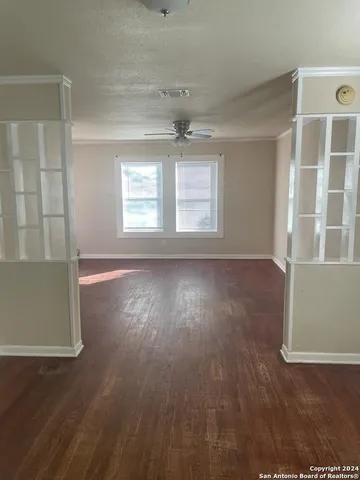 $1,300 | 1823 Clower, San Antonio, TX 78201