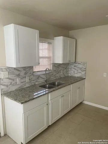 $1,300 | 1823 Clower, San Antonio, TX 78201