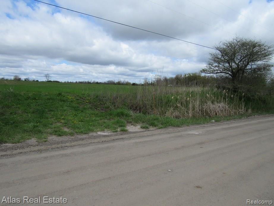 7265 Jordan Road Grand Blanc, MI 48439 - Photo 2 of 4