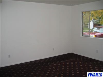 2818 Knode Court Fort Wayne, IN 46806 - Photo 2 of 8 Gallery Image 2