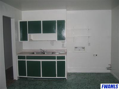2818 Knode Court Fort Wayne, IN 46806 - Photo 3 of 8 Gallery Image 3