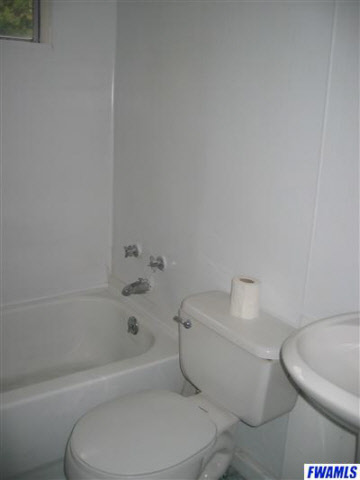 2818 Knode Court Fort Wayne, IN 46806 - Photo 5 of 8 Gallery Image 5