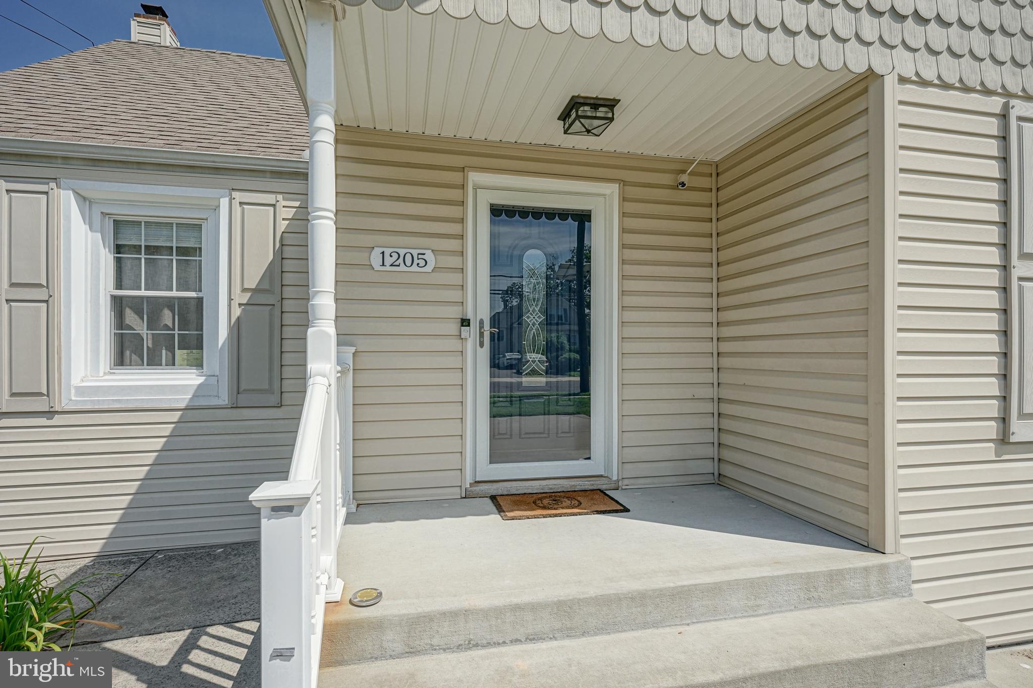 1205 Columbus Road Burlington, NJ 08016 - Photo 3 of 34 Adorable Porch